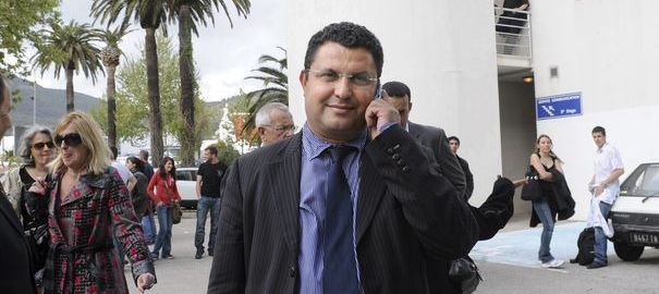 Dipl&ocirc;mes, option corruption