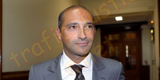 Thomas Fabius, fils de l'ancien premier ministre Laurent Fabius, arrive, le 1er juin 2011 au Tribunal de Grande Instance de Paris, pour compara&icirc;tre pour abus de confiance dans le cadre d'une proc&eacute;dure de plaider-coupable, &agrave; la suite de plaintes de chefs d'entreprise. 