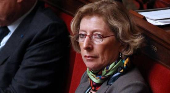 La ministre de l'Enseignement sup&eacute;rieur, Genevi&egrave;ve Fioraso, a &eacute;t&eacute; directrice commerciale de l'entreprise is&eacute;roise Corys S.A et membre du conseil d'administration de Corys Groupe de 1989 &agrave; 1995.